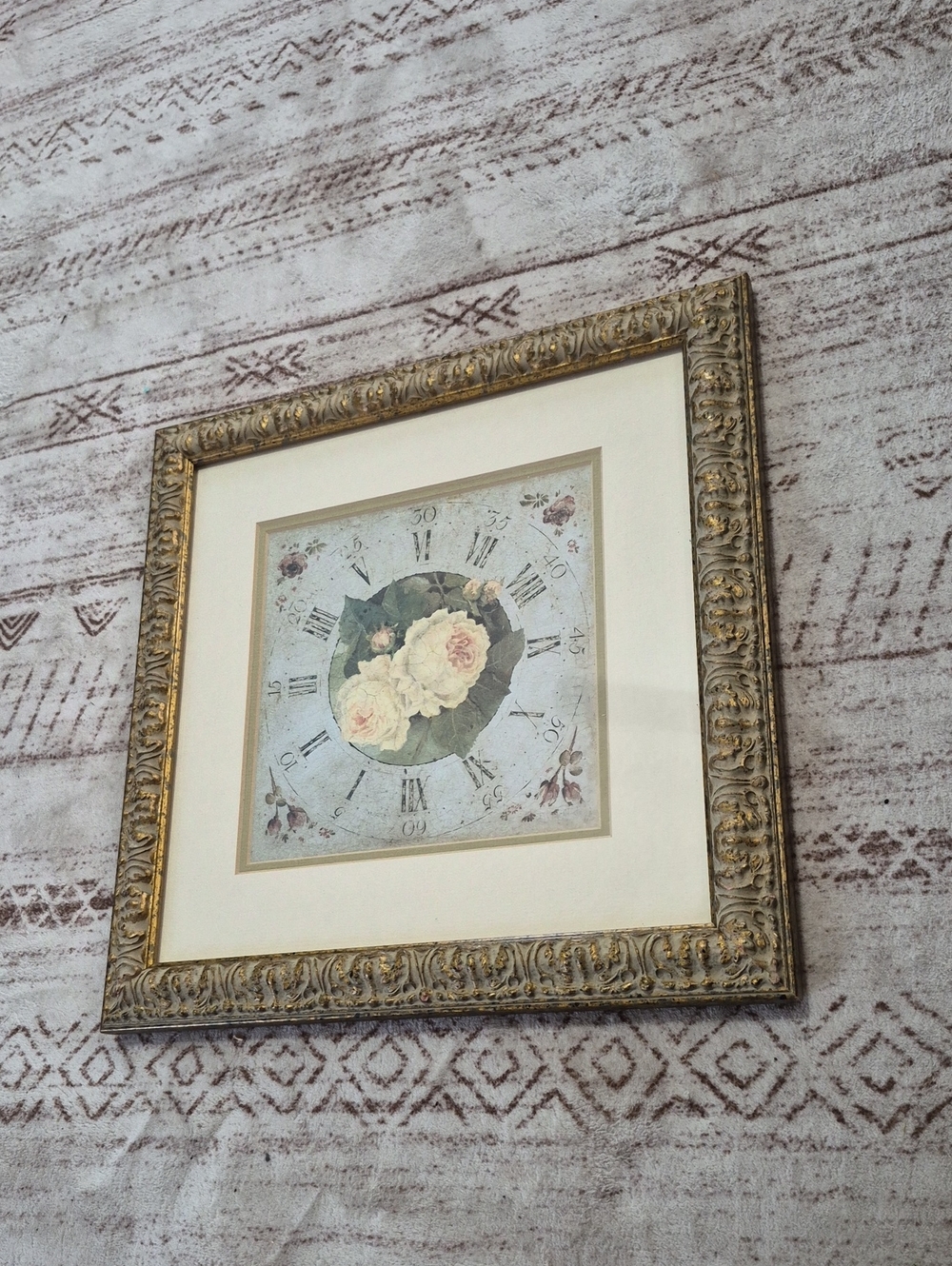 Vintage-Style Floral Clock Wall Art - Gold & Cream